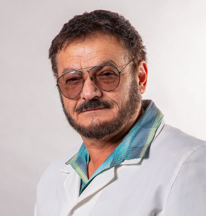 Dr. Rubén Ananías